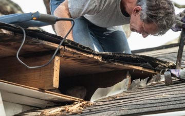 common causes of Woodsetts fascia damage